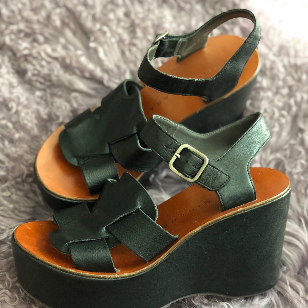 Chie Mihara Leather platform Sandal Size 38